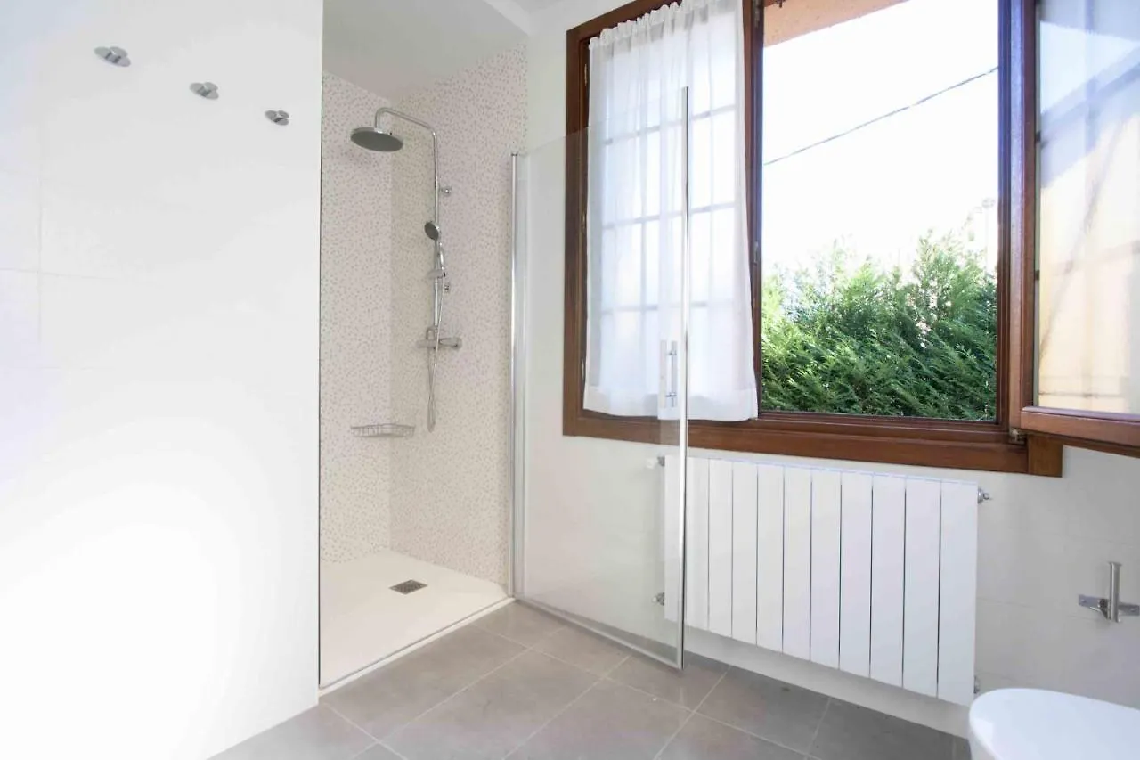 Basquevillas | Villa Oasis San Sebastian 0*,